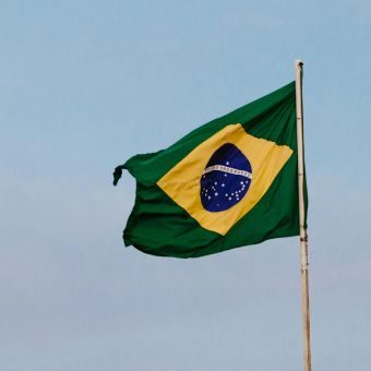  O que faz cada poder? Um guia rápido para votar com consciência em 2026